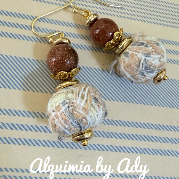 Statement vintage gold earrings with chunky sunstone - Picture 1 of 1